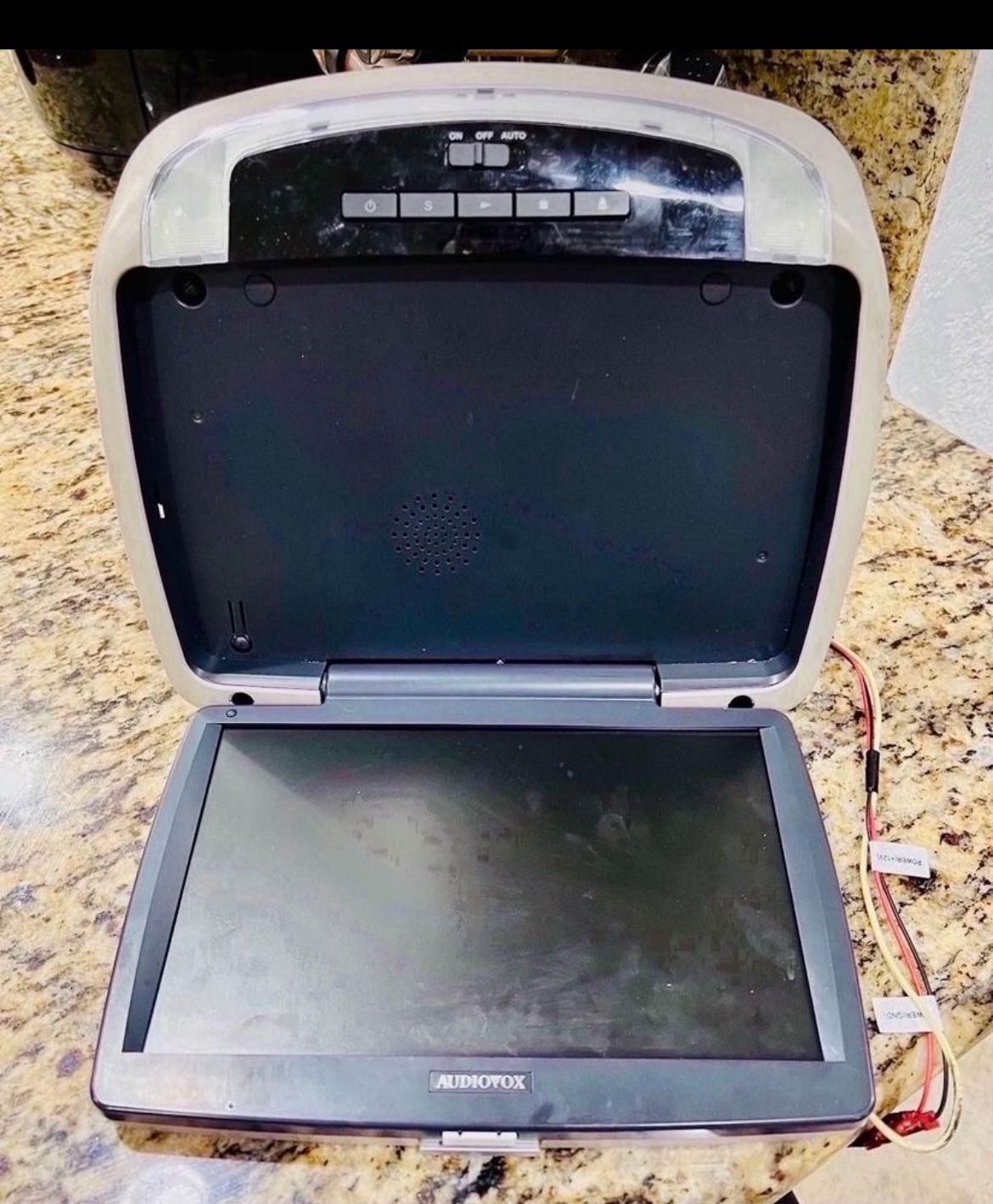DVD PLAYER FOR AUTOMOTIVE 