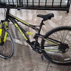 Schwinn Traxion 29 Inch Mountain Bike