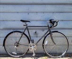 VINTAGE UNIVEGA ROAD BIKE