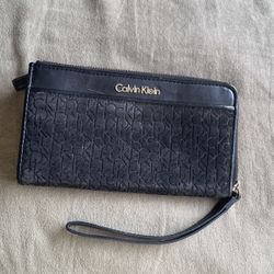 Calvin Kline Women’s Wallet 