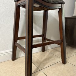 3 Bar Stools 