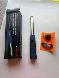 Astro 750x2 lumen wirelessly rechargeable folding double-sided led slim light