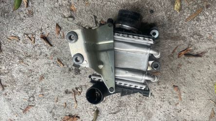 2016-17 INFINITI Left charge Air cooler