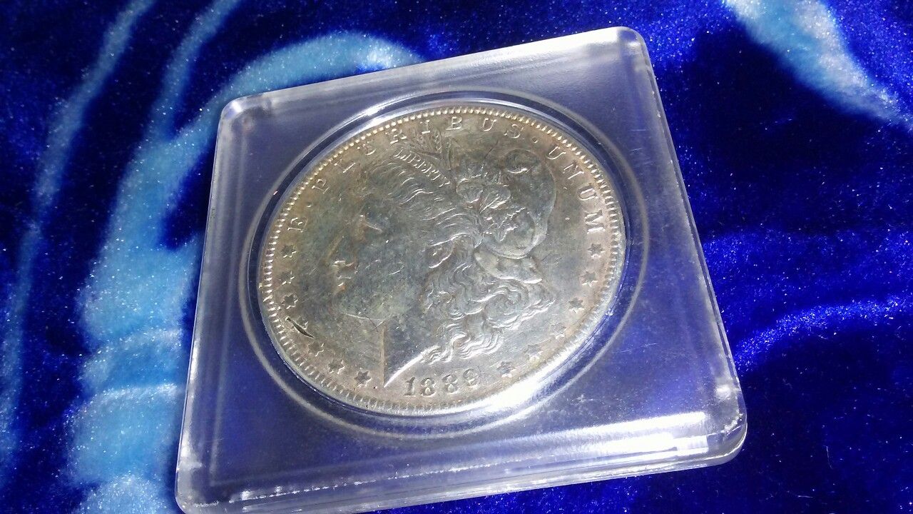 1889 no mint mark..SILVER MORGAN
