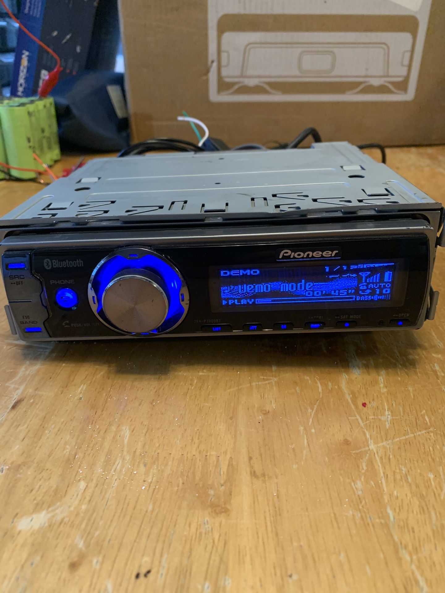 Pioneer DEH-P7900BT Car Deck Player