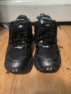 Balenciaga runners size 9