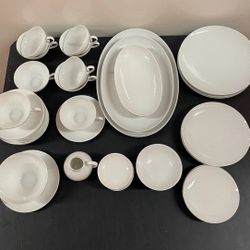 Vintage Original Rozenthal White 53 pcs Porcelain Germany Dining Set Rare