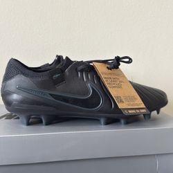 Elite Nike Tiempo FG - Size 9.5