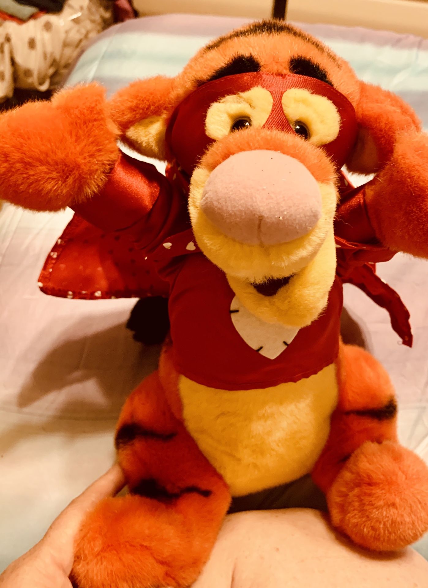 “Valentine Tigger” Plush- Disney Winnie the Pooh- Wearing Hearts Cape