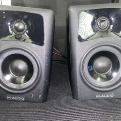 M Audio AV32 Speakers