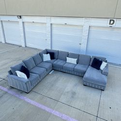 HUGE 5 PC SECTIONAL COUCH🛋️FREE DELIVERY🚚‼️