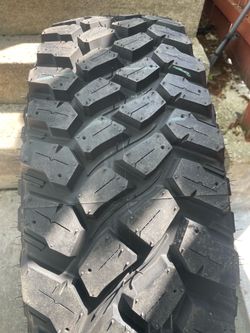 255/75/17 Firestone tires new