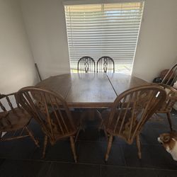 Solid oak Dining Table.