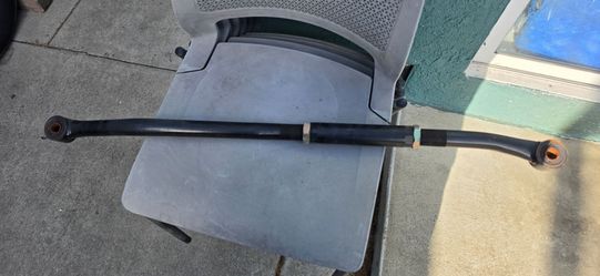 2  track bar RAM 2500 4x4  2 inch levo