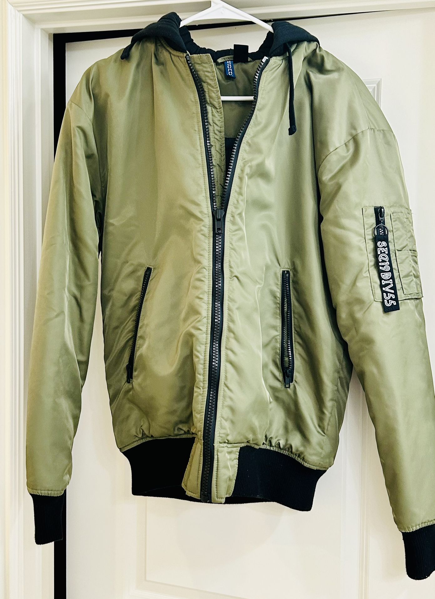 Men H&M Jacket Size Medium 