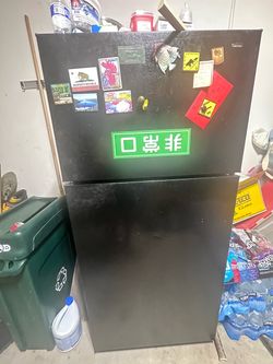 HOTPOINT refrigerator
