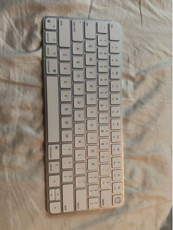 Apple Magic Keyboard (Lightning)