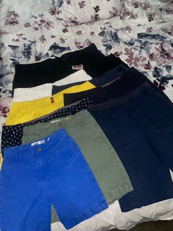 Mixed Lot of 8 Shorts (Sizes:Description👇)👉$20 All👈