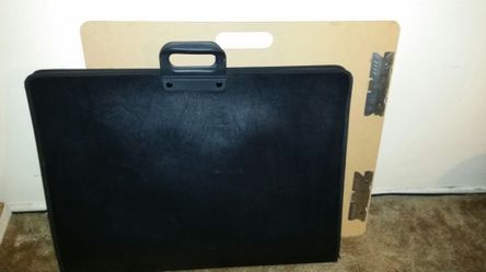 Art portfolio & clipboard