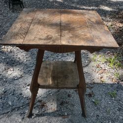 DIY Vintage Wood Lamp Table 