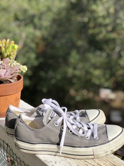 Grey Converse size 7 woman’s size 5 men’s