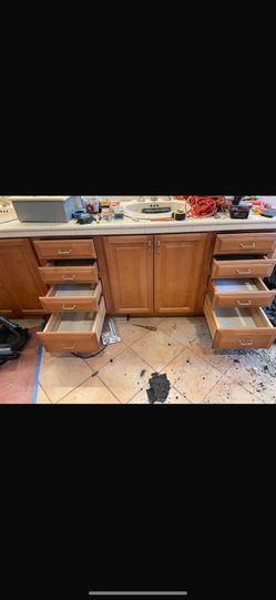 Fine Solid Wood On Maple Finish