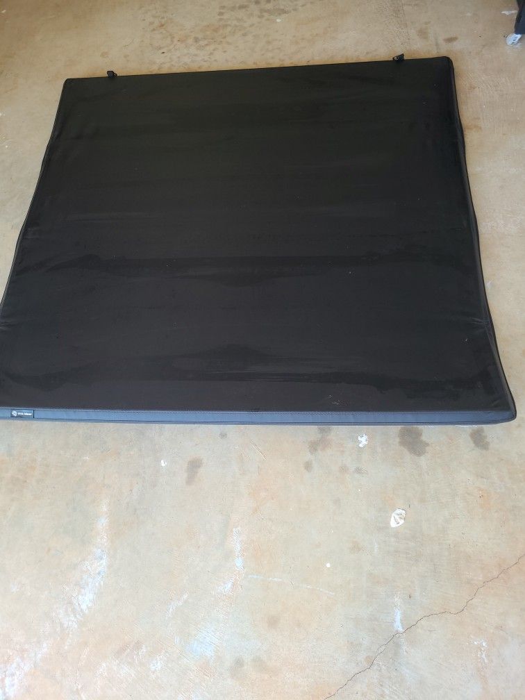 Dodge ram tonneau cover Quad Fold Awesome Deal