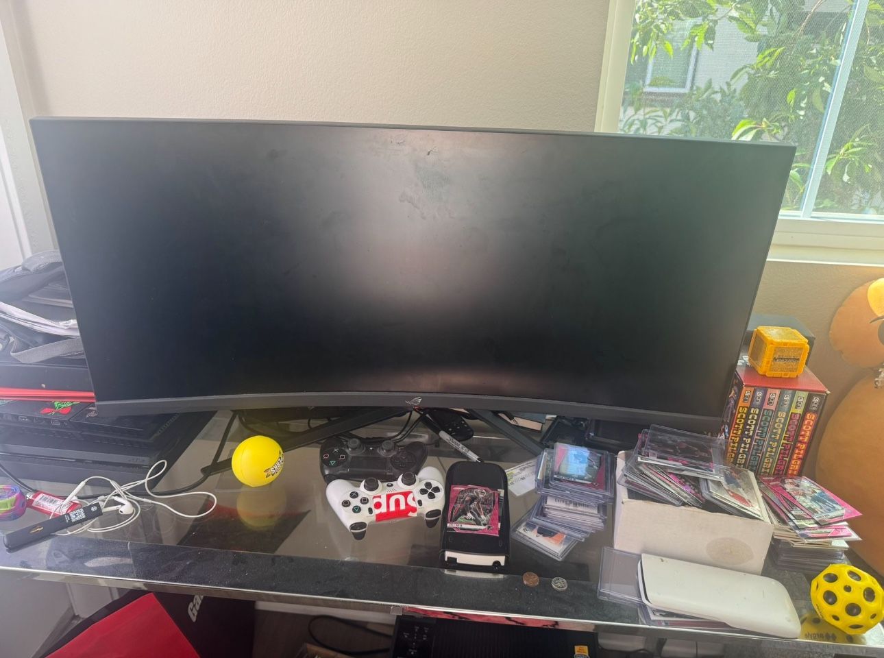 Asus ROG SWIFT PG35VQ 200Hz 2ms CURVED GAMING MONITOR - Ultra-WQHD