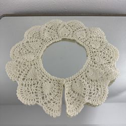 Vintage Handmade Ivory Crochet Lace Detachable Victorian Peter Pan Doily Collar