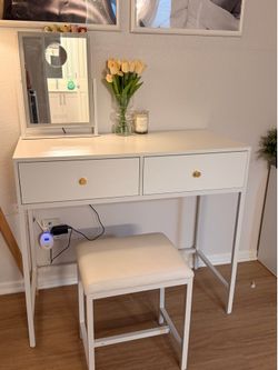 White Vanity desk and stool