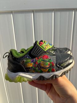 Size 9c Ninja turtles shoes
