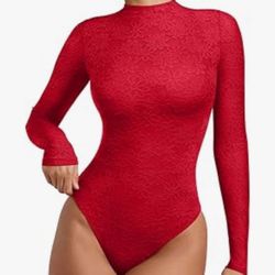 Flowery  🌺 Lace Crew Neck Bodysuit Size: M