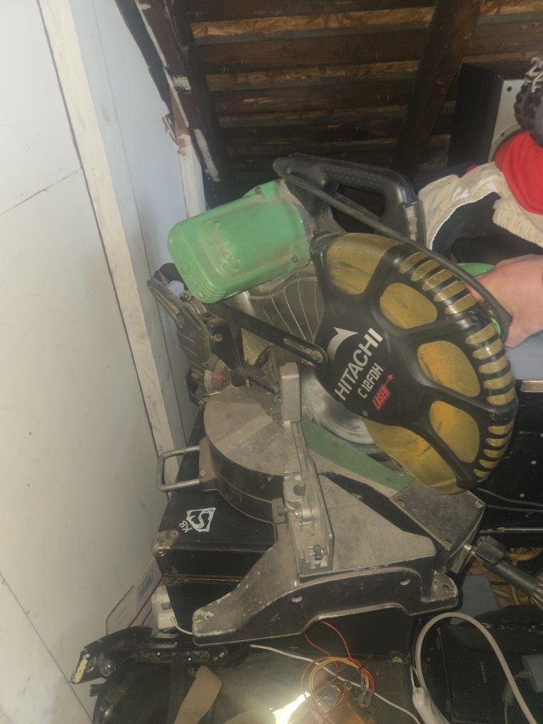 Hitachi Miter Saw 12'' Laser