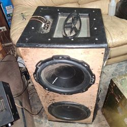 2 12" Dvc Rockford Fausgates Subwoofers And Box For $75