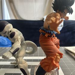 Goku And Frieza Figures 