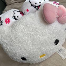 Hello Kitty Pillows Set 