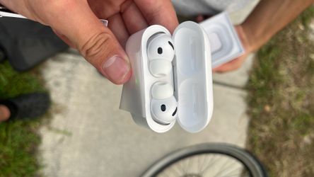 AirPod Pro 3  (NEW)