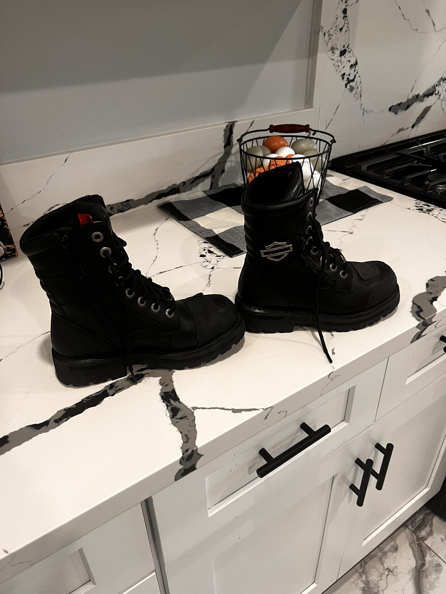8. Holes Harley Davidson Boots