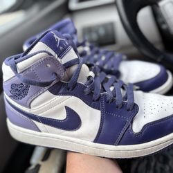 Jordan 1 Retro Mid “Blueberry” Shoes