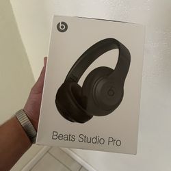 Beats Studio Pro