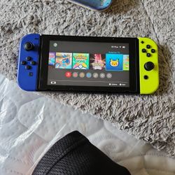 Nintendo Switch 