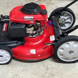 TROY-BILT SELF PROPELLED LAWN MOWER