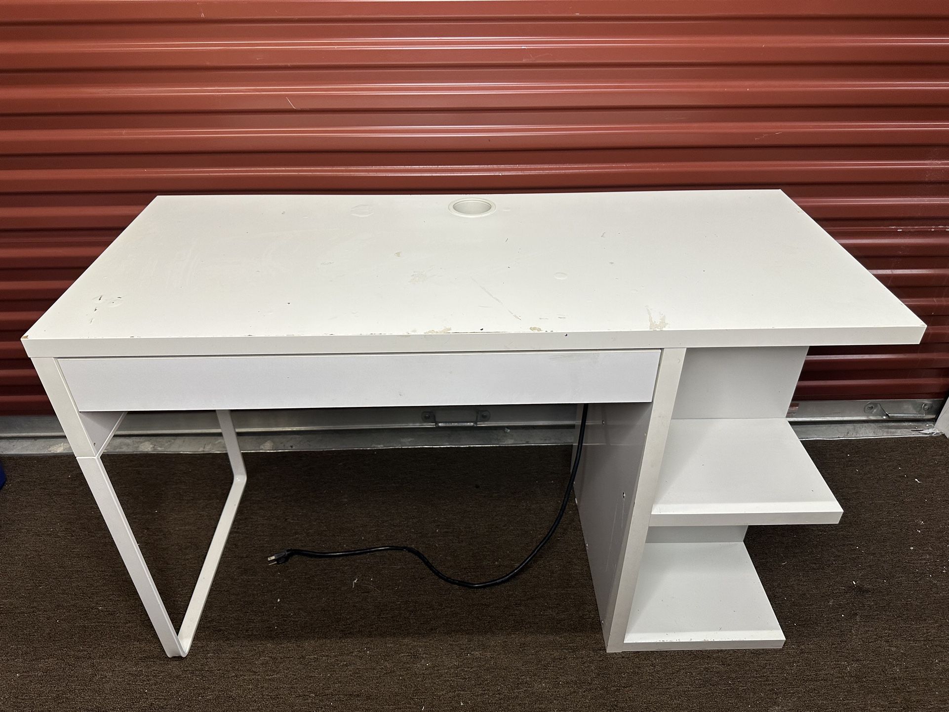 IKEA MICKE WHITE COMMUTER OFFICE DESK FURNITURE HOME PARTICLE BOARD SHELF 41 3/8x19 5/8 "