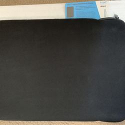 15.6" - LapTop - Zippered Laptop Sleeve - (New)  Black 