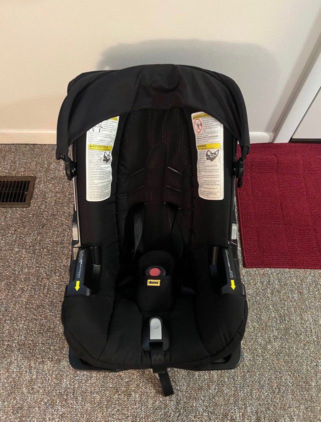 Doona Infant Car Seat And Stroller 