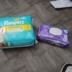 Pampers Swaddlers Size 4 22 Ct/ Wipes