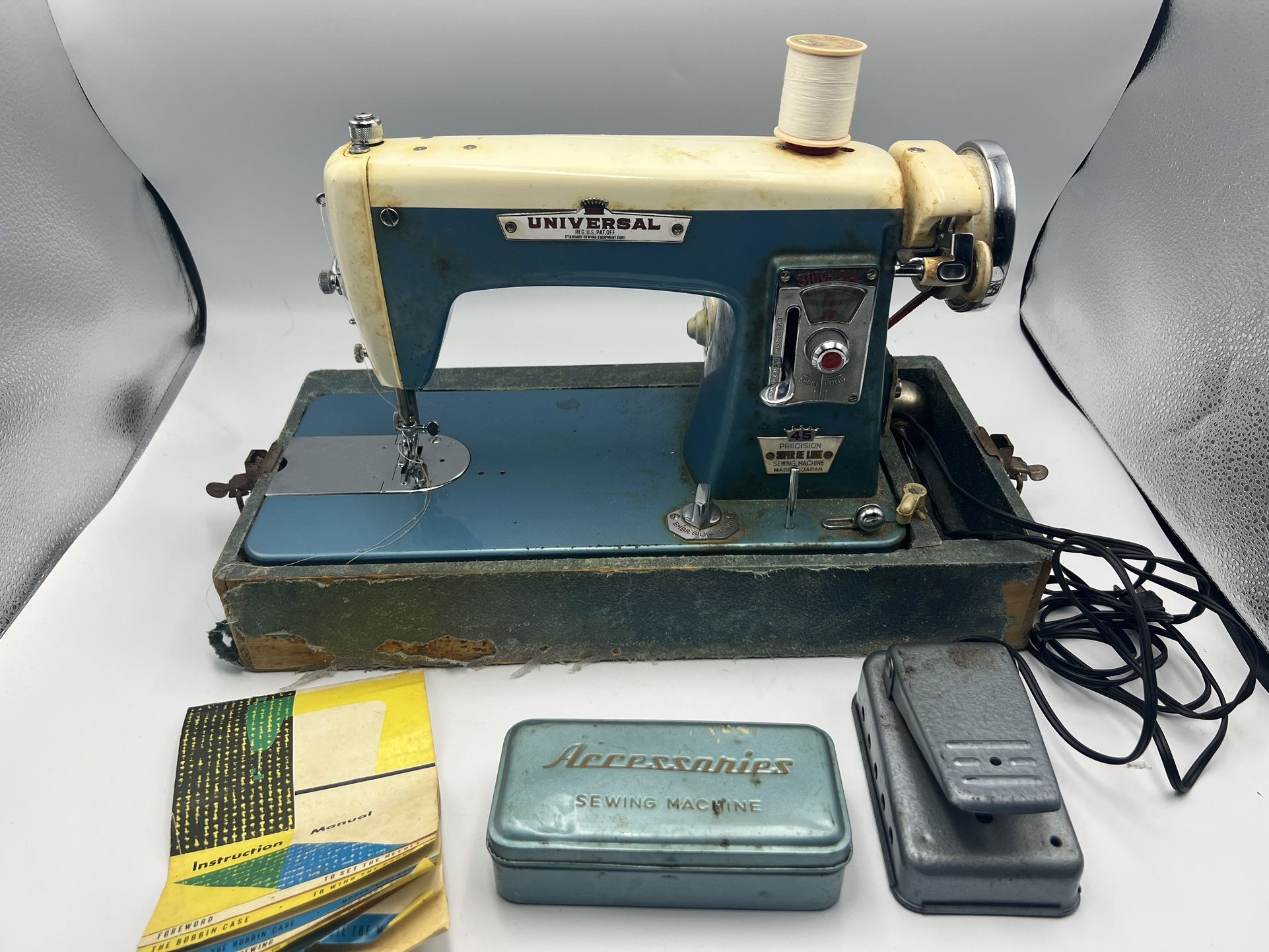 Vintage Universal Sewing Machine