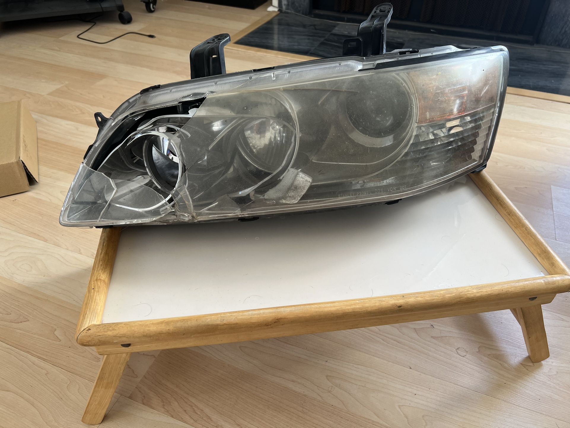 USDM 2003 OEM Mitsubishi Lancer Evolution 8 HID Headlight (driver’s side)