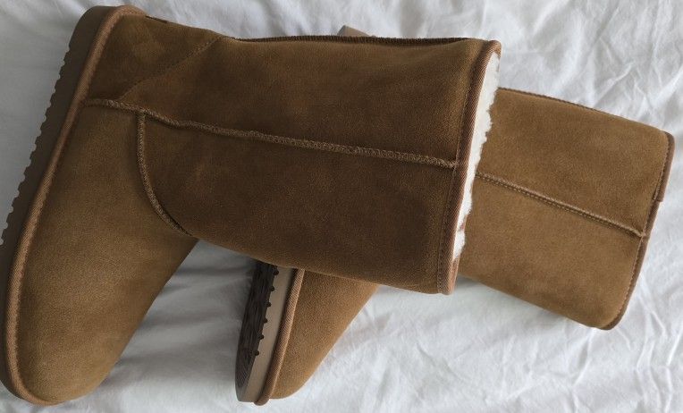 UGG Women's Boots Size 11 New