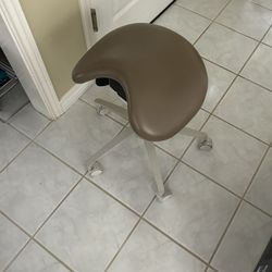 Crown Seating Dental Chair